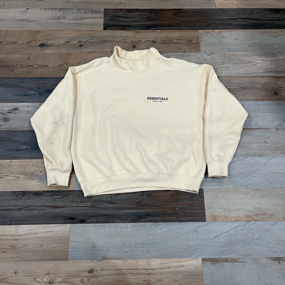 Fear of god essientials mockneck sweatshirt
